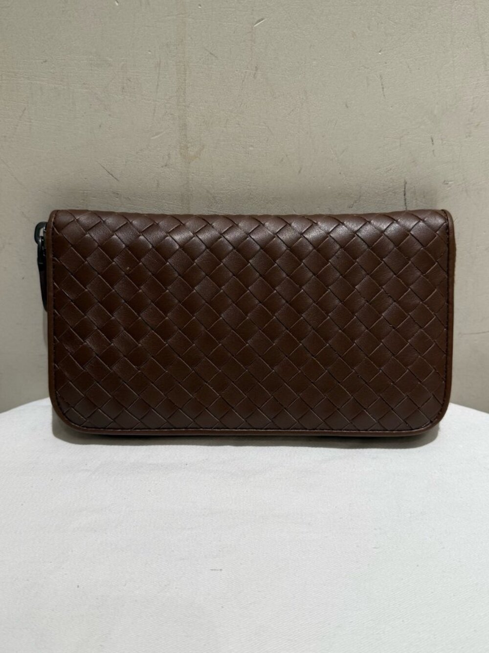 Bottega Veneta Intrecciato Brown Lambskin Zip‑Around Long Wallet
